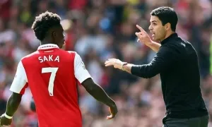 Arteta muốn tiền vệ Arsenal học hỏi Ronaldo