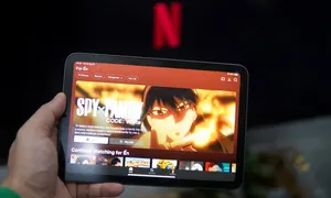 Netflix: 'Chỉ gỡ chương trình không có kịch bản tại Việt Nam'