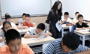 Con tôi điểm thấp hơn bạn bè vì không học thêm giáo viên trên lớp Con tôi điểm thấp hơn bạn bè vì không học thêm giáo viên trên lớp