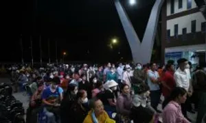 Nỗi khổ bệnh nhân nghèo ở xa đi khám ung bướu Nỗi khổ bệnh nhân nghèo ở xa đi khám ung bướu