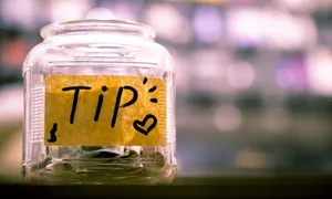 Luật ngầm về tiền tip khi đến Canada