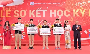 Trường tư thưởng 100-300 triệu đồng cho học sinh đạt giải quốc gia