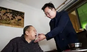 Thần đồng bỏ phố về quê làm bảo vệ Thần đồng bỏ phố về quê làm bảo vệ